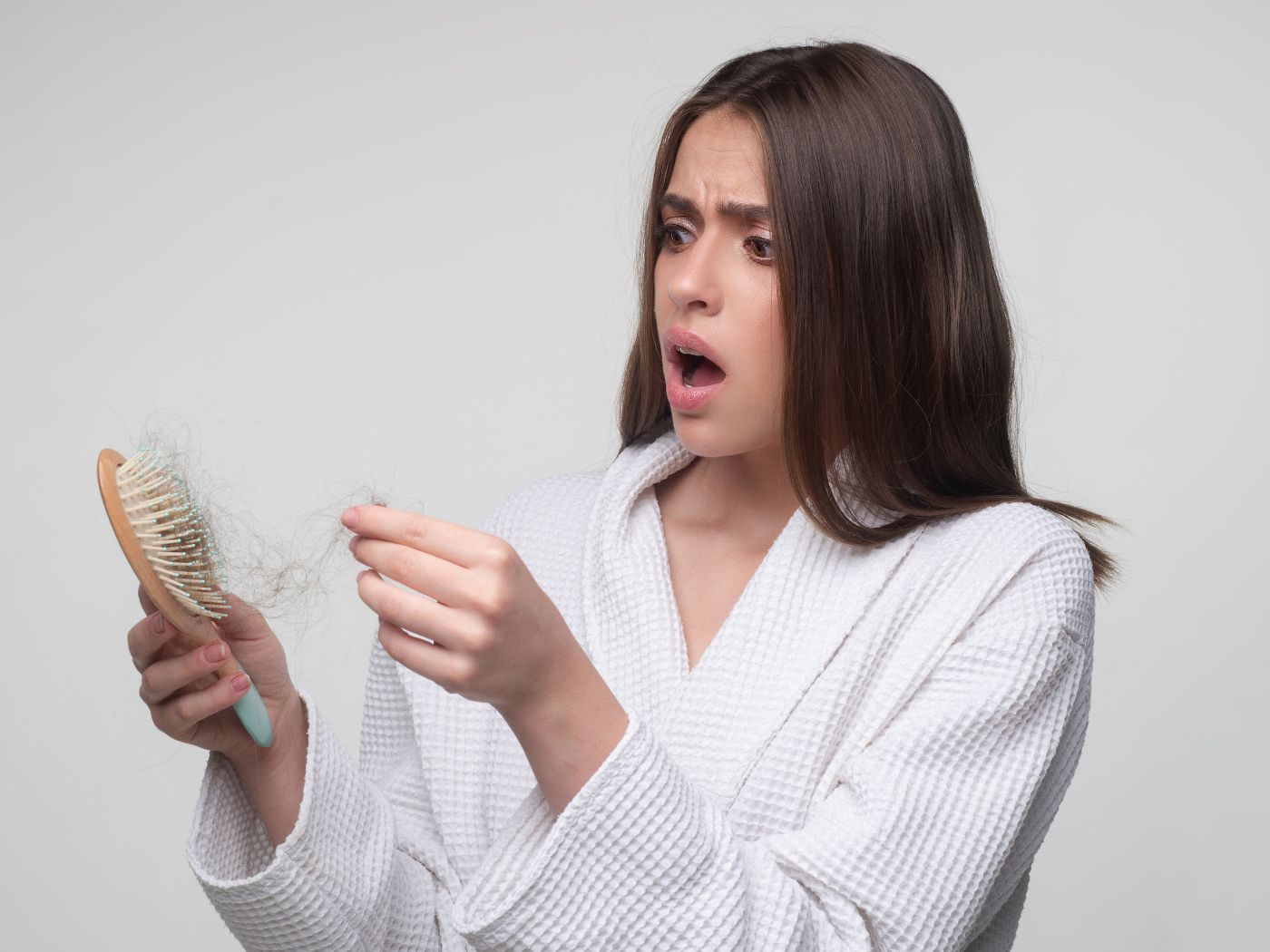 Practical Ways and Home Remedies to Control Hair Loss