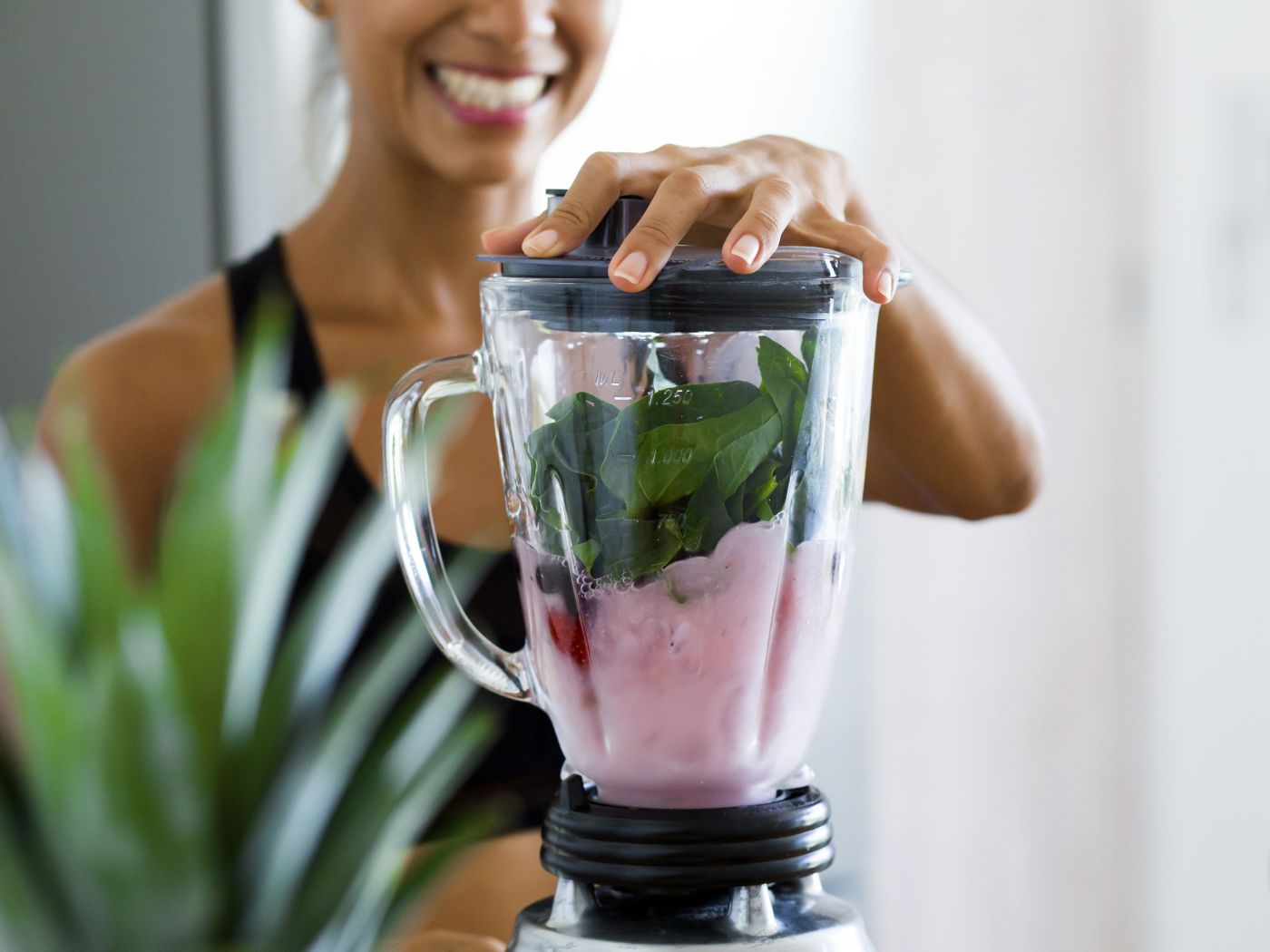9 Easy Smoothies for Weight Loss